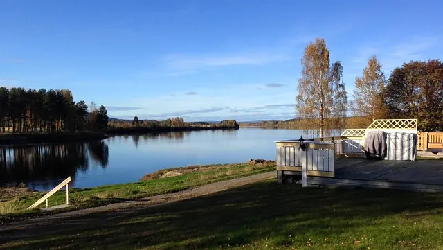 Utsikt mot Glomma på Støa Camping